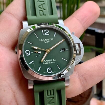 Panerai Luminor GMT Automatic Green Dial Men's Watch