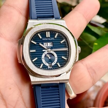 Patek Philippe Nautilus Silver Automatic Blue Dial Men's Watch
